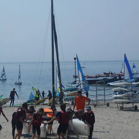 Appartement Les pieds dans l eau à Larmor-Plage Extérieur photo