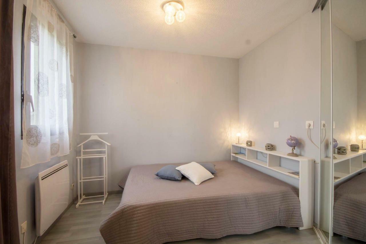 Les Pieds Dans L Eau Apartment